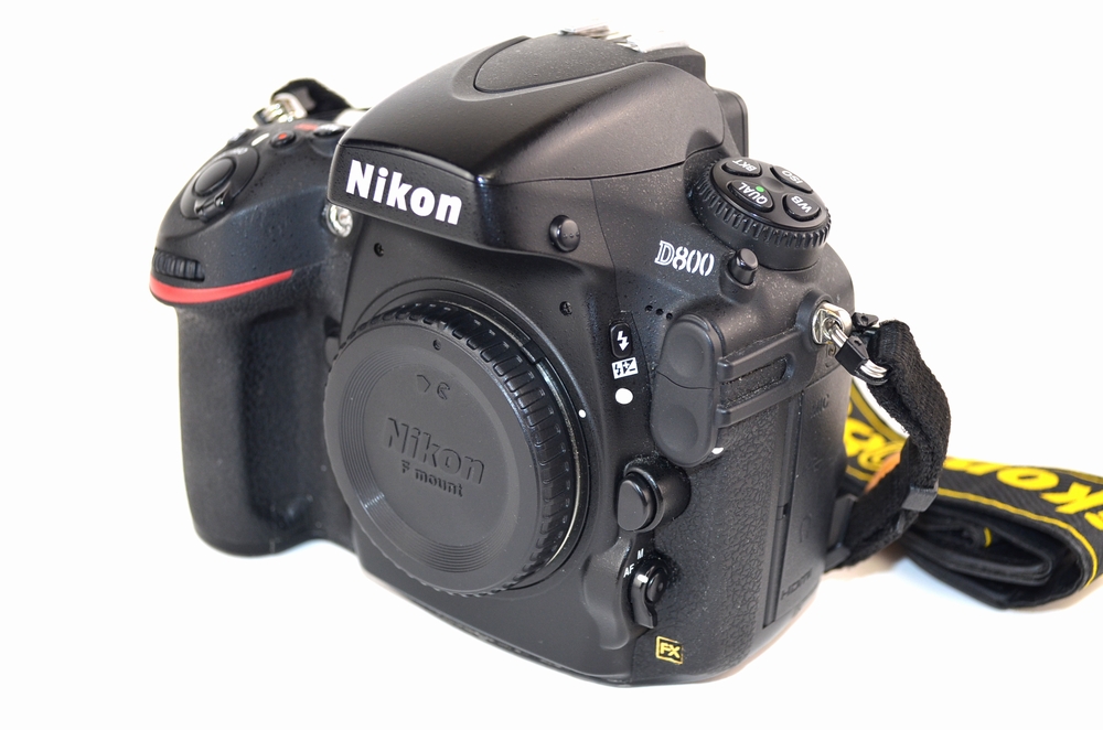 壊れた一眼レフカメラ買取ました！Nikon D800 ボディ ニコン